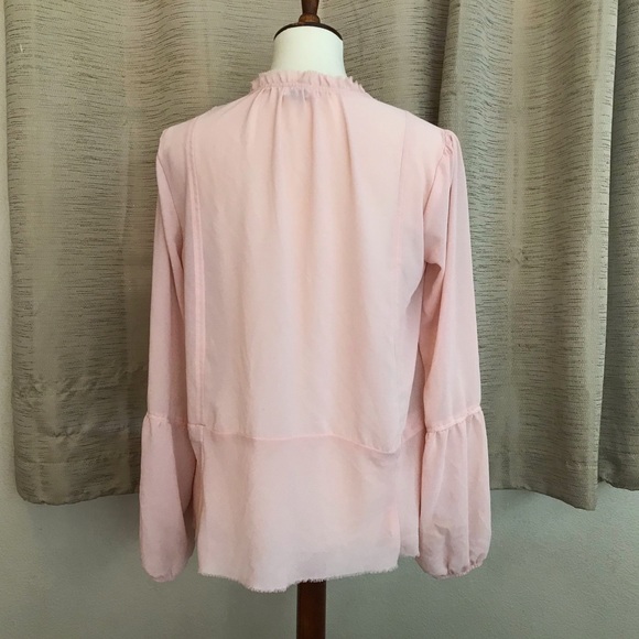Chelsea28 Pale Pink Peasant Blouse Size Medium - Picture 4 of 5
